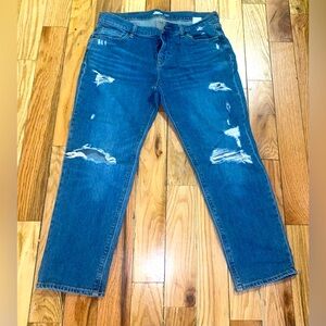 Old navy BOYFRIEND MID-RISE JEANS 👖